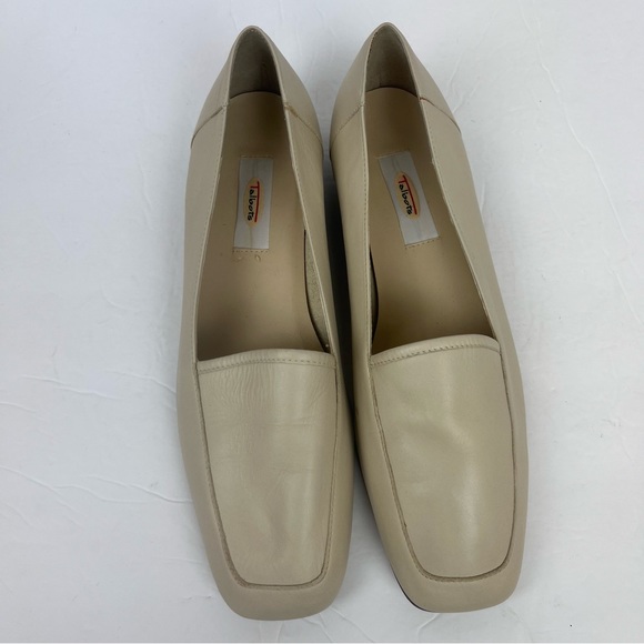 Talbots Shoes - Talbots cream flat loafer shoe in woman’s 8.5